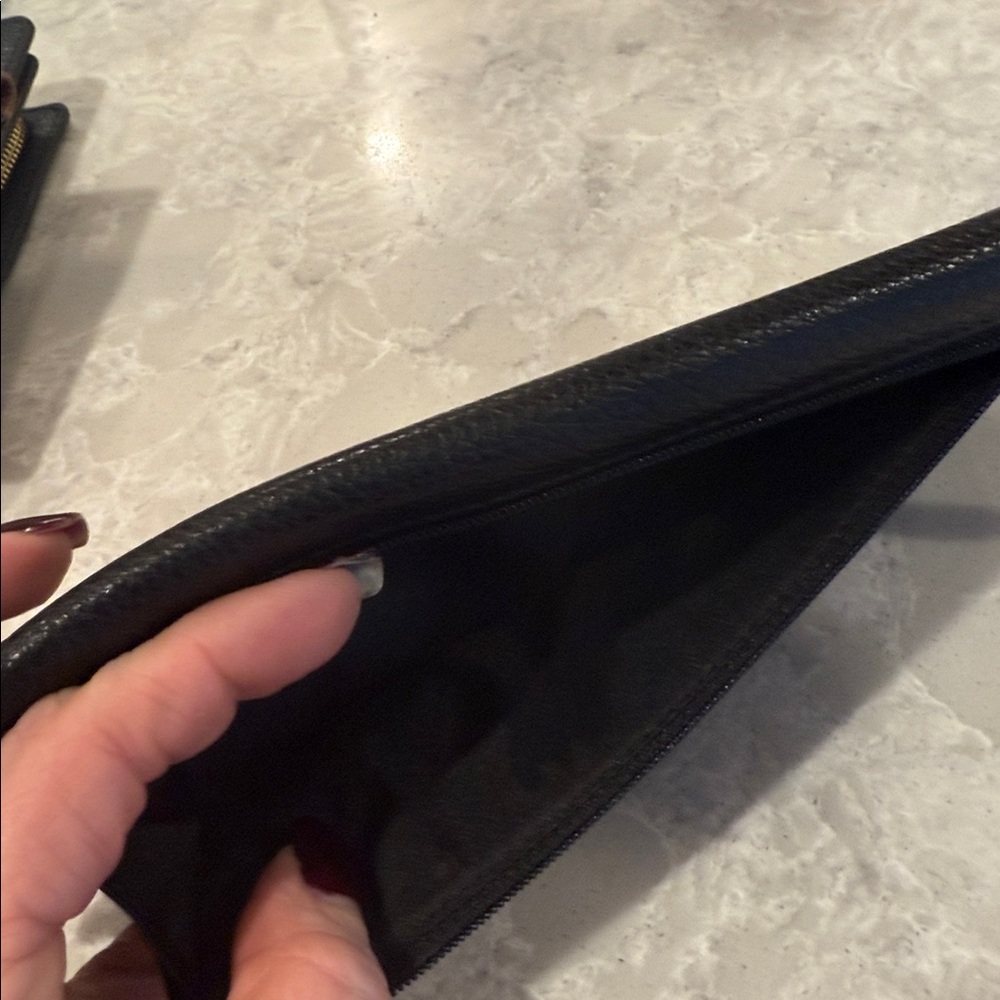 Coach leather flap wallet - Picture 3 of 6